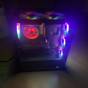 이쁜 본체 팝니다. 라이젠 3500