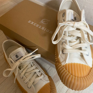 엑셀시오르 볼트 로우 화이트 240