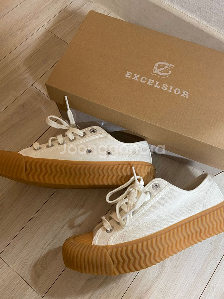 엑셀시오르 볼트 로우 화이트 240--4