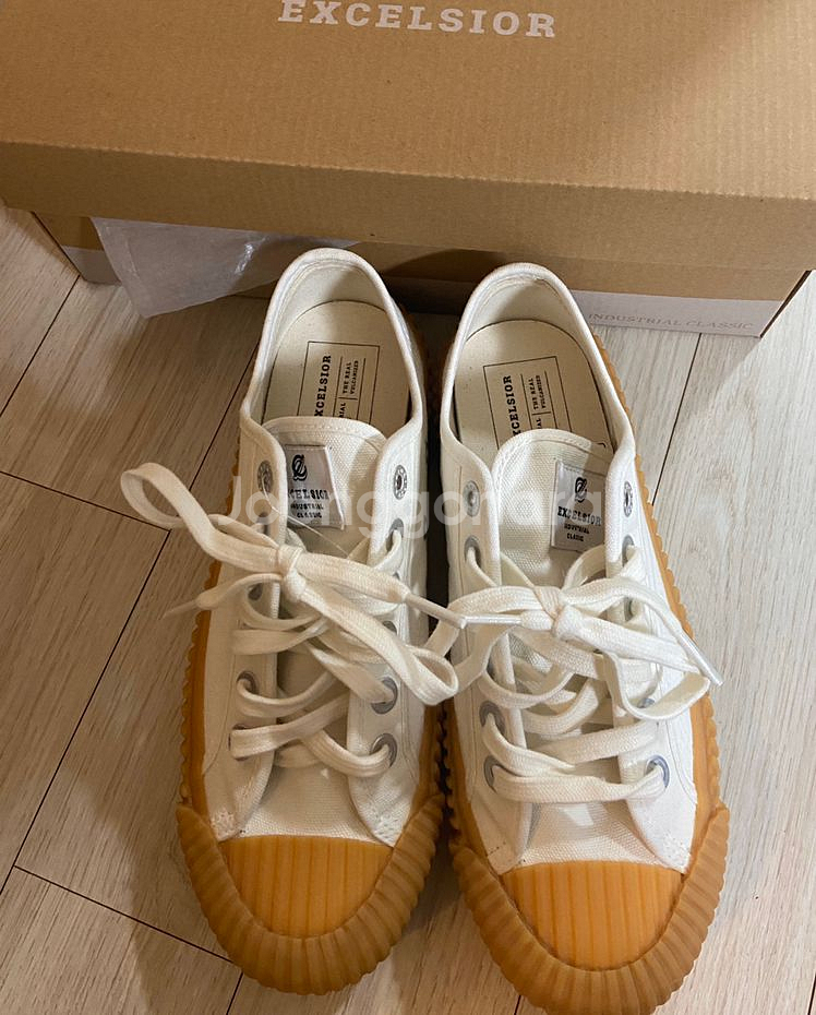 엑셀시오르 볼트 로우 화이트 240--5