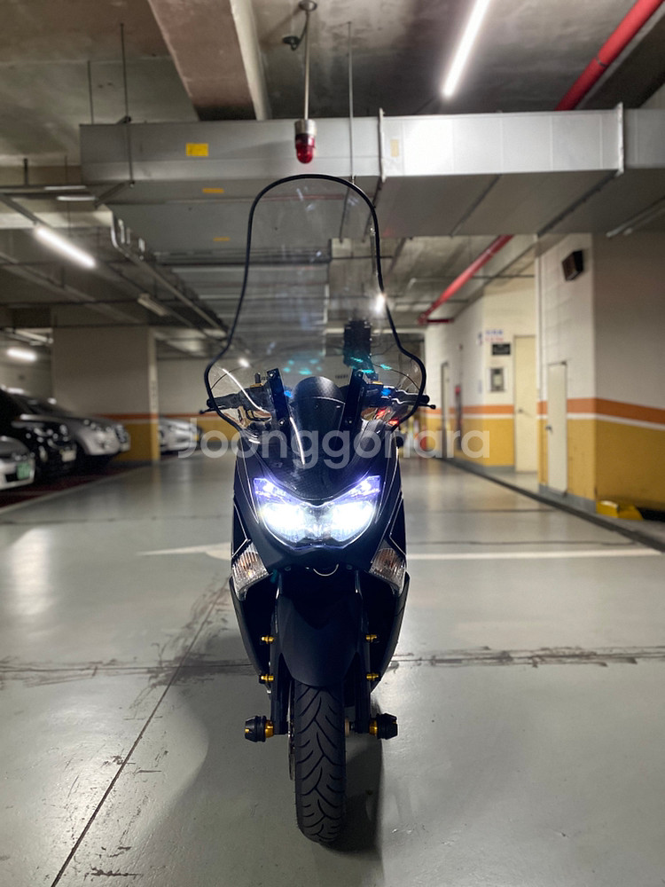 nmax125--4