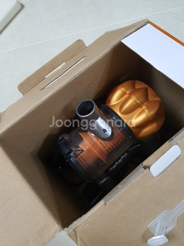 아이빔 쓱쓱 차량용청소기--1