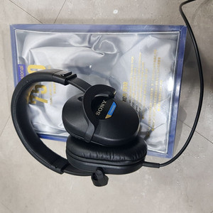 Sony MDR-7510 모니터링 헤드폰 판매합니다