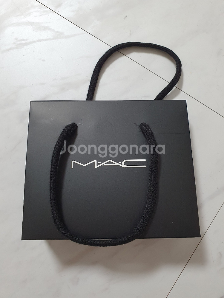 맥 파우더키스 리퀴드 립컬러--4