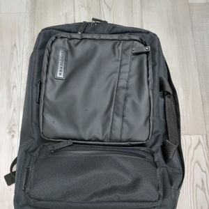 (판매완료) 샘소나이트 백팩(노트북 수납)
