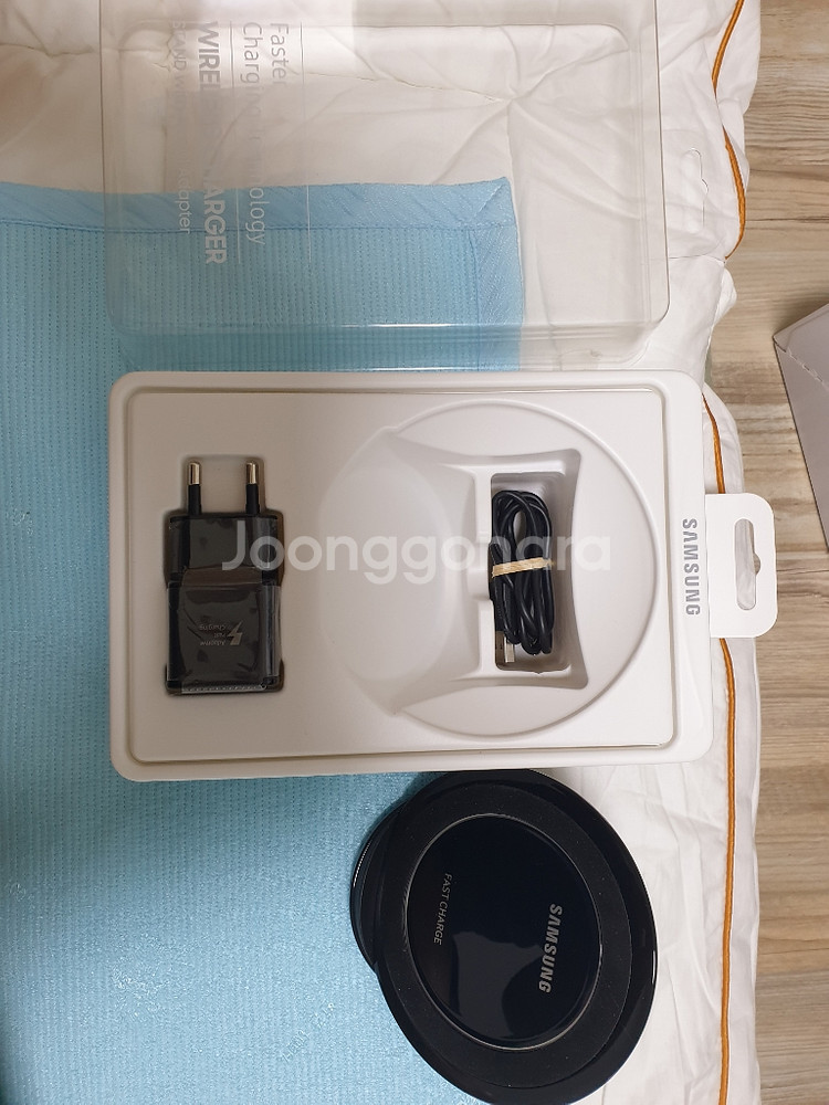 판매완료.삼성급속무선충전패드 판매(박스)--1