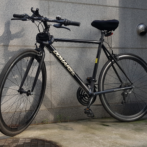 도마스 케이던스 H21 540mm 하이브리드 자전거
