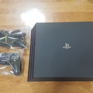 PS4 PRO 팝니다.