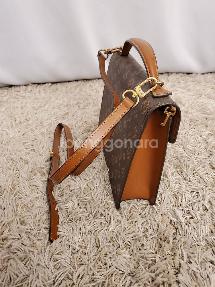 루이비통 숄더 크로스백 새상품--3