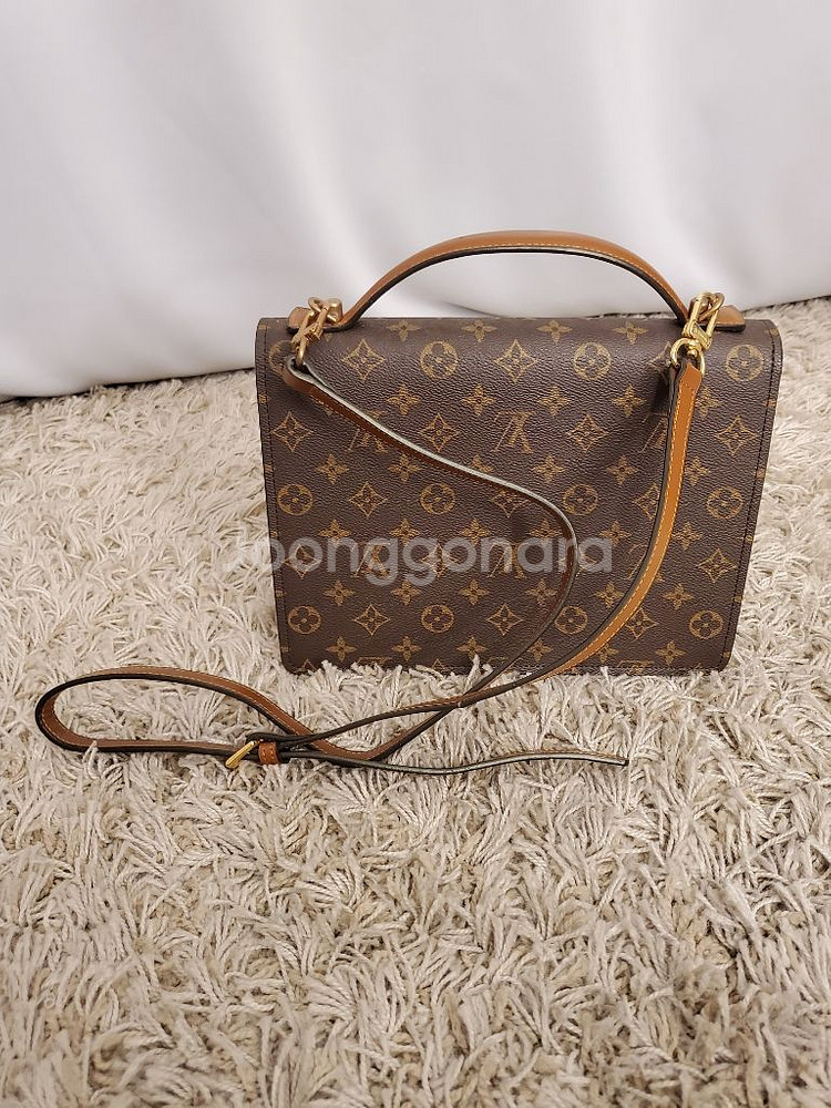 루이비통 숄더 크로스백 새상품--4