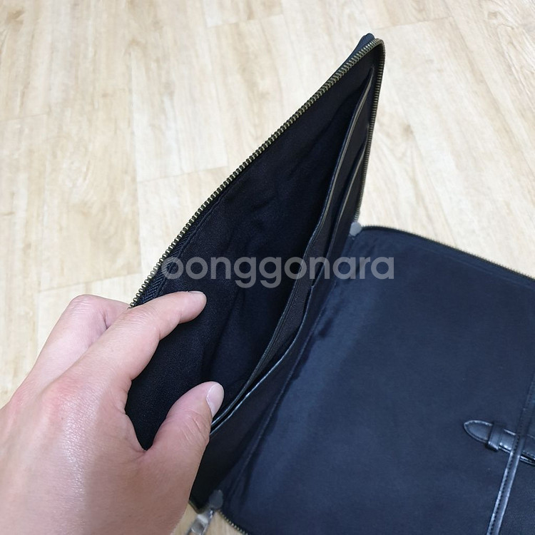 코치 클러치백 coach bag 팝니다(정품)--1