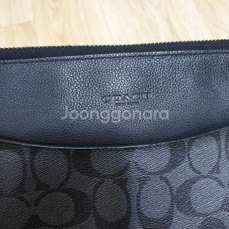 코치 클러치백 coach bag 팝니다(정품)--5