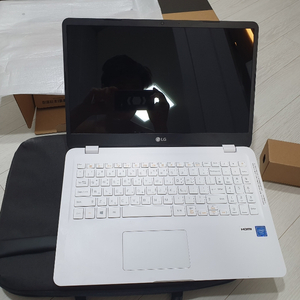 LG전자 울트라 노트북(15U590-LR1PL) 새제품