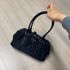 프라다 테수토 미니백