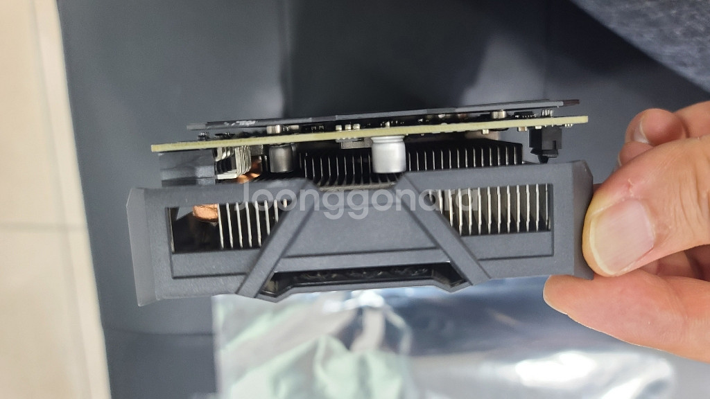 기가바이트 RX570 4G--5