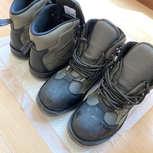 낚시신발 계류화 웨이딩 부츠 팝니다.