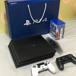 PS4 PRO/플스4 프로 판매합니다.