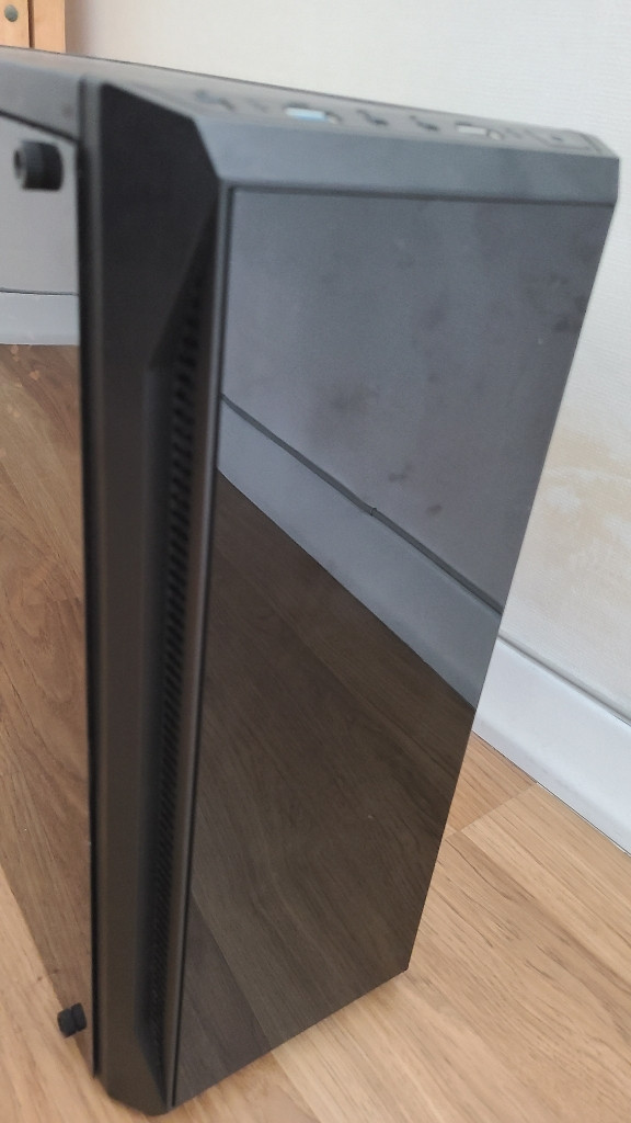 i5 9400f 본체팝니다--4