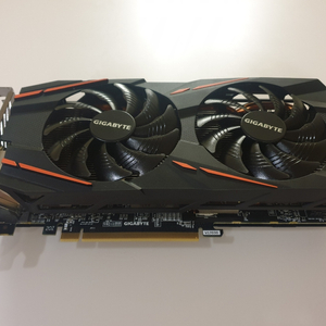 그래픽카드 기가바이트 rx580 4g 입니다.