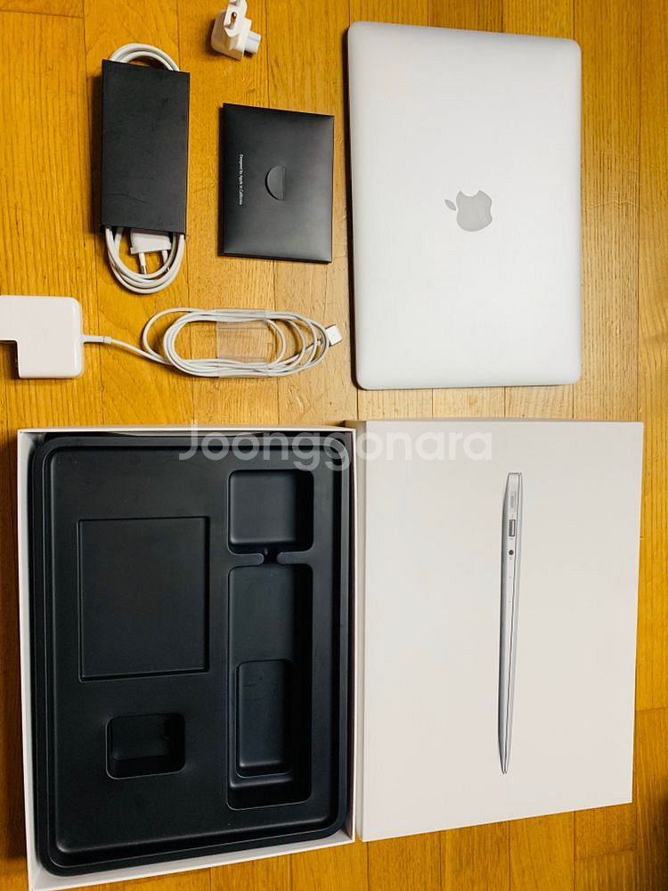 (급처)맥북에어 17년식 13인치 256Gb /풀박--0
