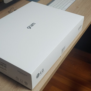 LG 그램 GRAM 2019 17인치 i7 리퍼수준