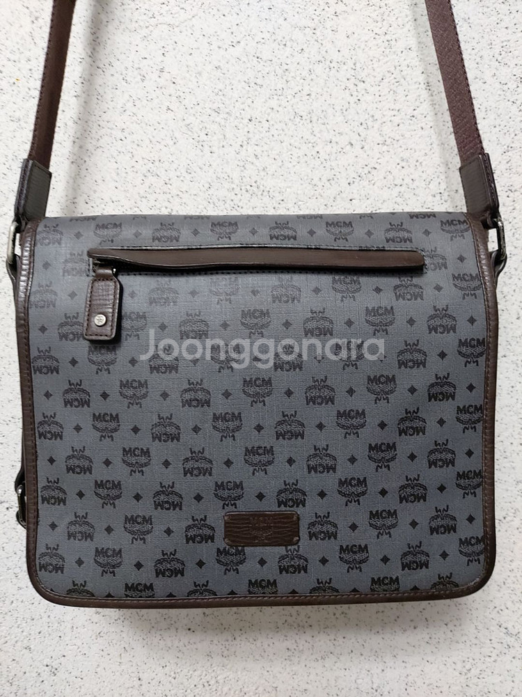 MCM 남성크로스백--1
