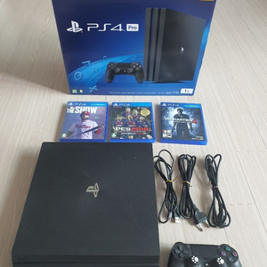 ps4 pro 7218B 및 게임 CD