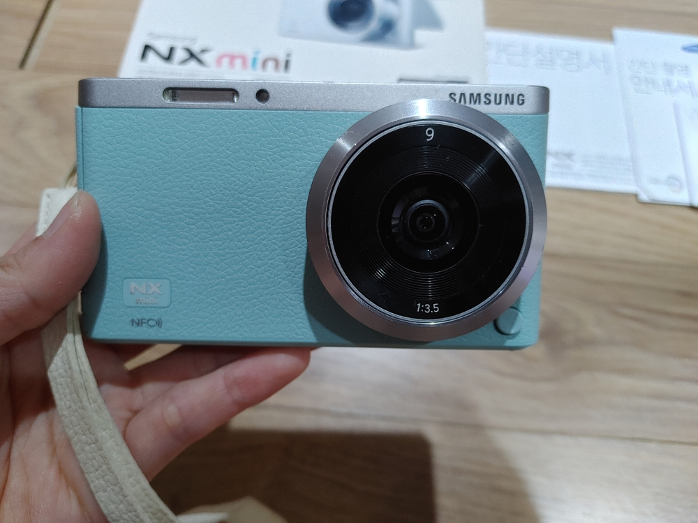 삼성 NX mini + 9mm 렌즈 셋트 민트색--3
