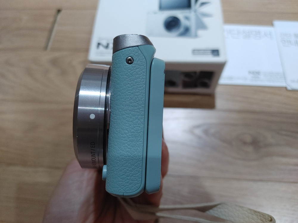 삼성 NX mini + 9mm 렌즈 셋트 민트색--4