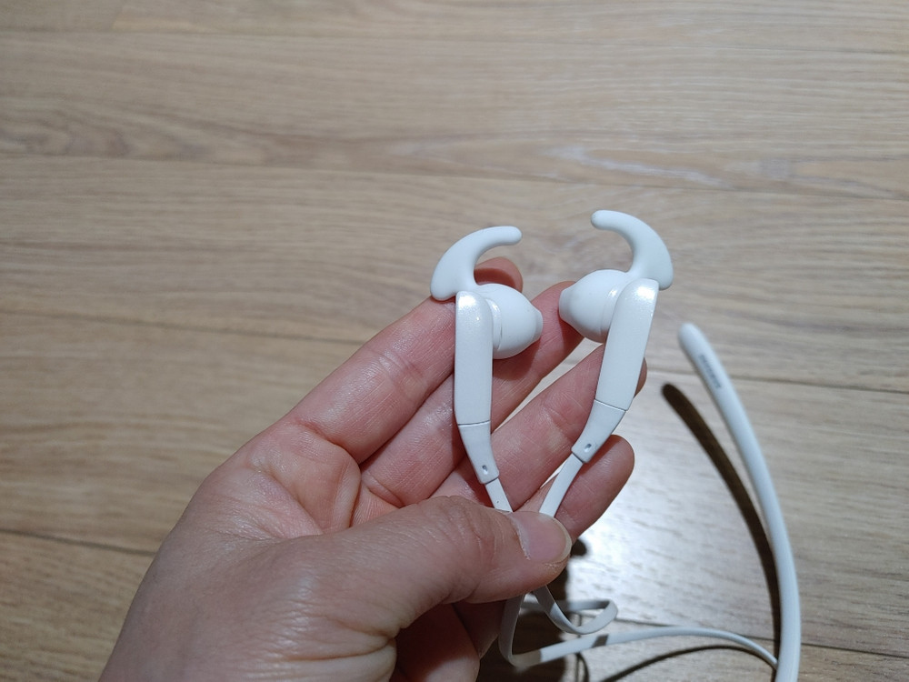 삼성정품 레벨유 블루투스 이어폰--3