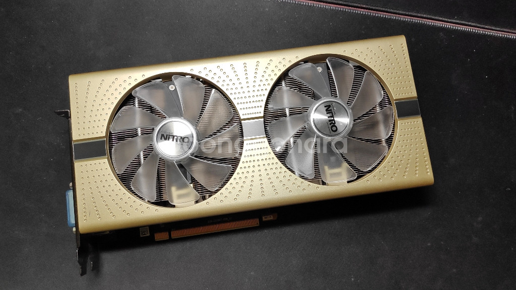 SAPPHIRE Nitro+ RX590 50th 에디션--4