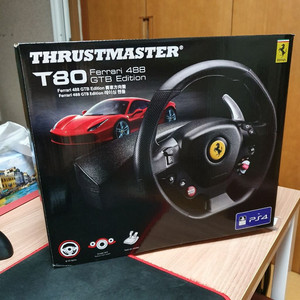 트러스트마스터 t80 페라리 레이싱휠 판매합니다.