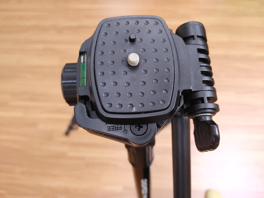 4단 카메라 삼각대--3