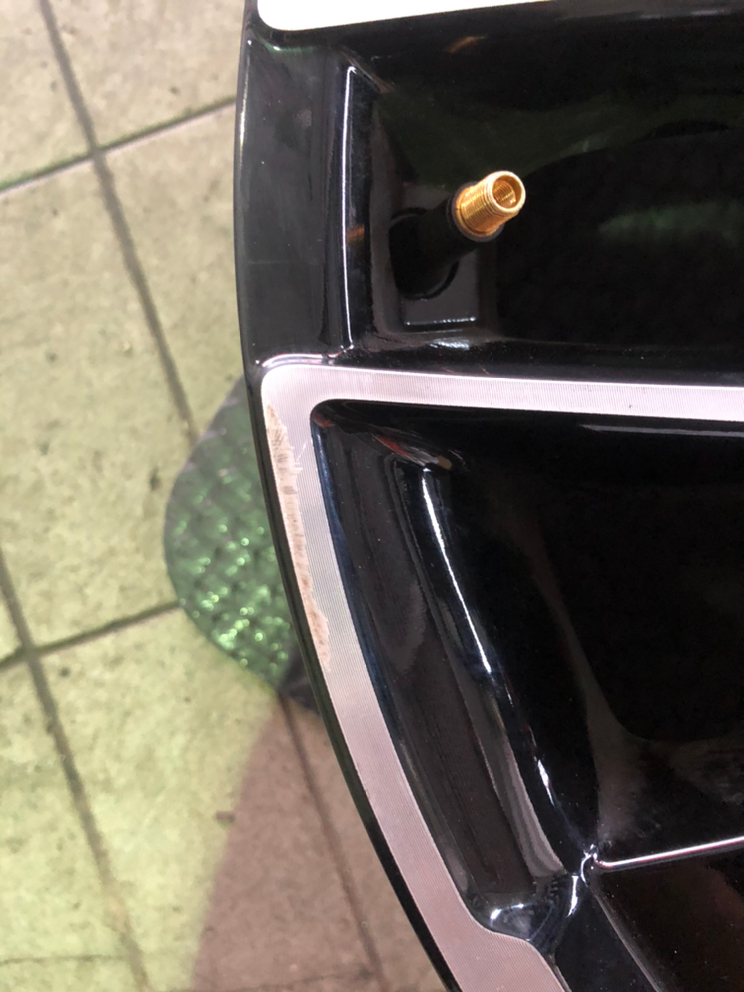 올뉴k5 19인치 순정휠 한짝 팝니다--3