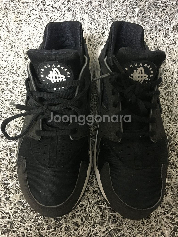 235 나이키 허라취--0