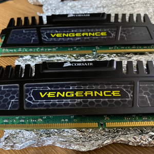 커세어 DDR3 4GBx2 튜닝램