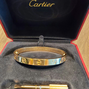 까르띠에 러브팔찌