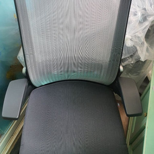 CH4700A 메쉬 재질 의자 판매합니다.(헤드포함)
