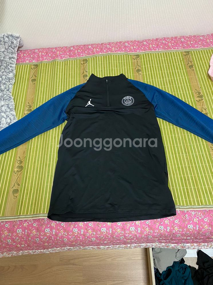 psg 파리생제르망 드릴탑 사이즈 라지 판매합니다--3