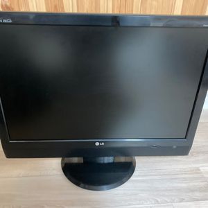 LG LCD HD 티비겸 모니터 22인치