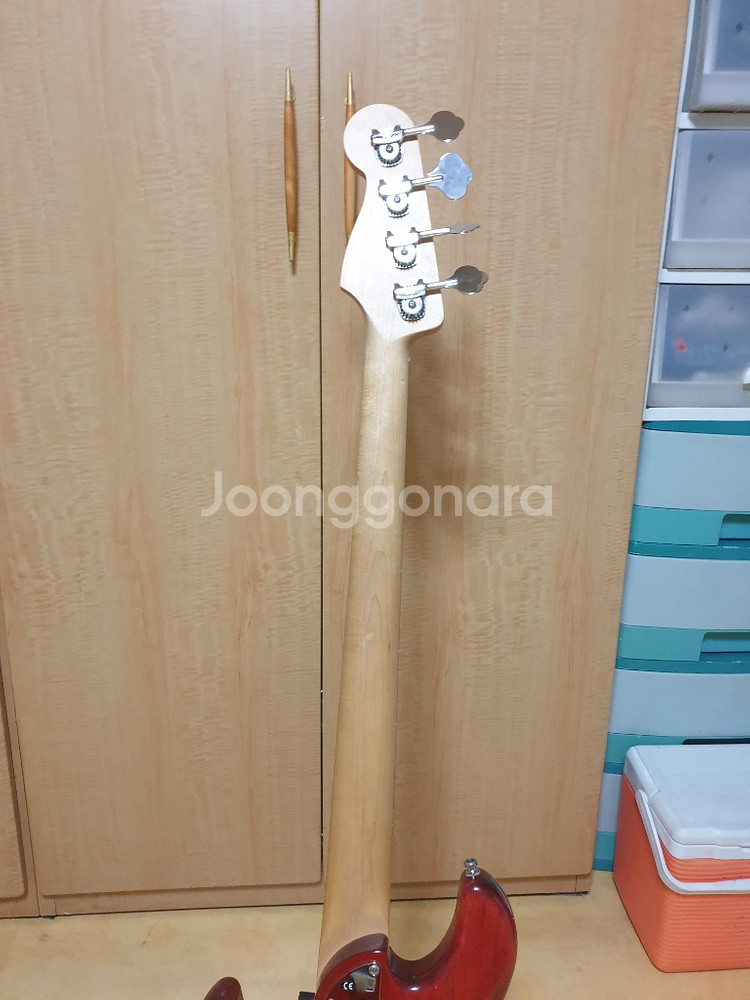 펜더 디멘션 베이스기타--5