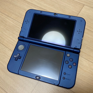 뉴닌텐도 3ds xl 팝니다. 게임 170여개 보유중