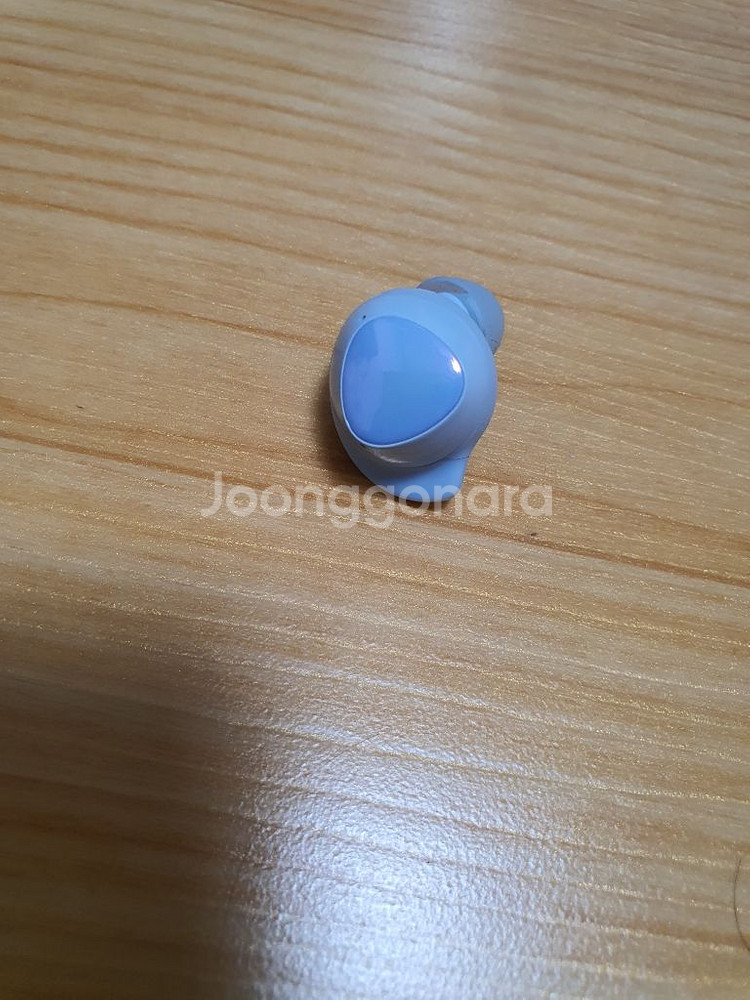 갤럭시버즈 플러스(블루) 왼쪽이어버드 판매합니다--0