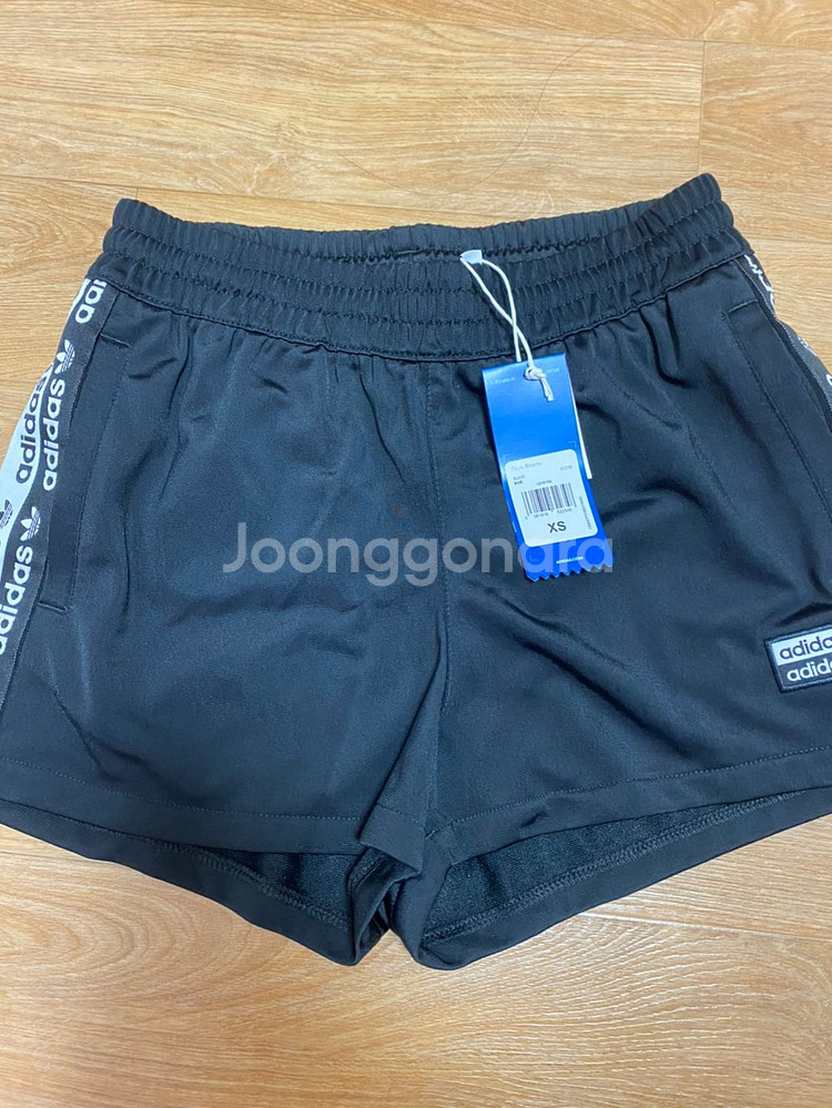 (아디다스 오리지널) 테이프 쇼츠--3