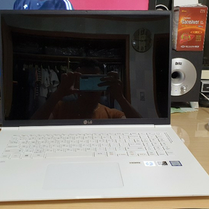 LG17그램 17ZD990-VX70K i7 8세대 팜!