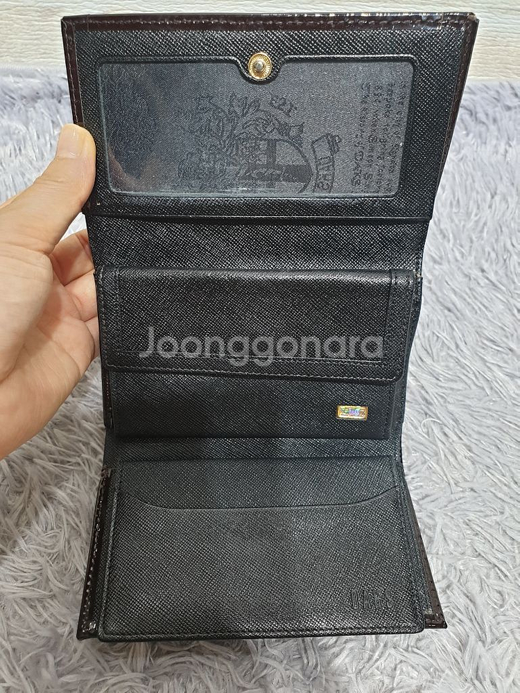 닥스 정품 패턴 에나멜 중지갑--1