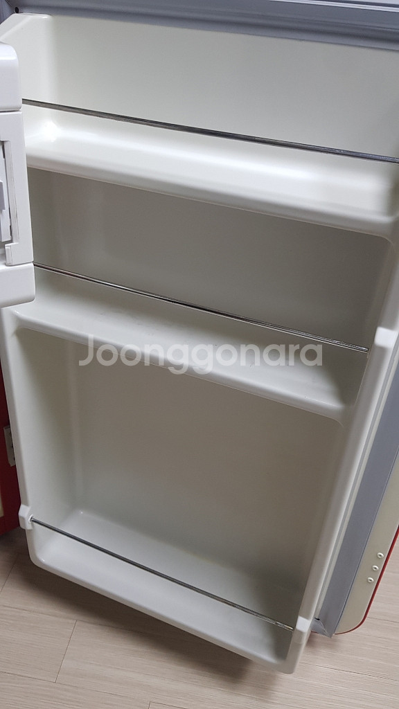 보만 레트로 냉장고 팝니다.--2