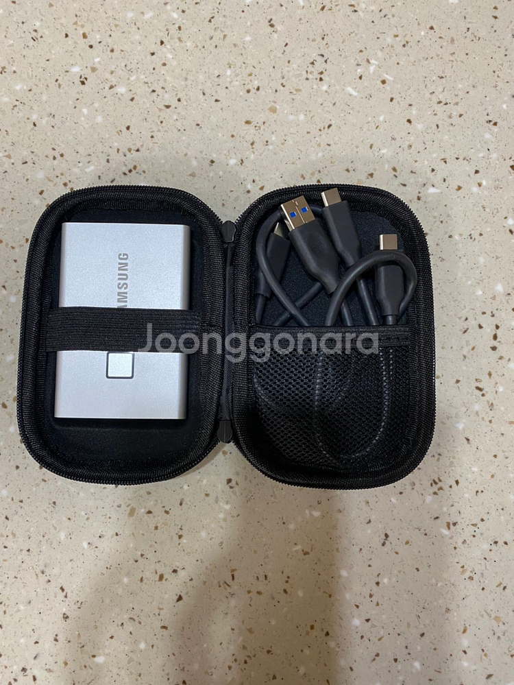 (최신)삼성 포터블 외장 SSD T7 touch 1TB--2