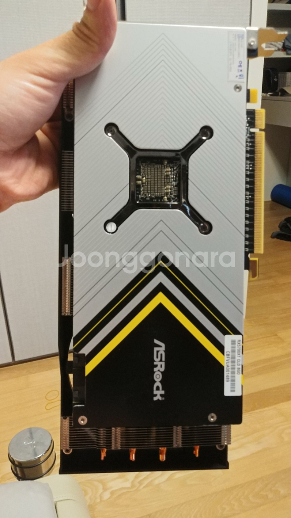 애즈락 5700XT Challenger OC 8GB--2