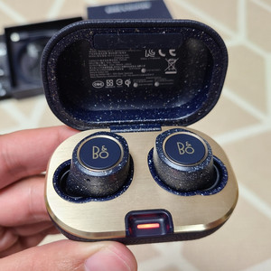 뱅앤올룹슨 E8 2.0